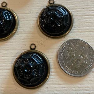 Only lot..20 pressed glass set cabochons